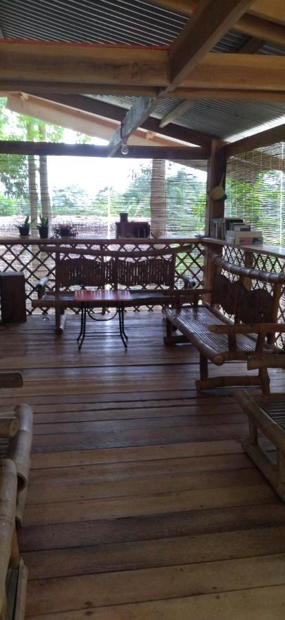 Little Nomads Eco-Guesthouse シキホール エクステリア 写真