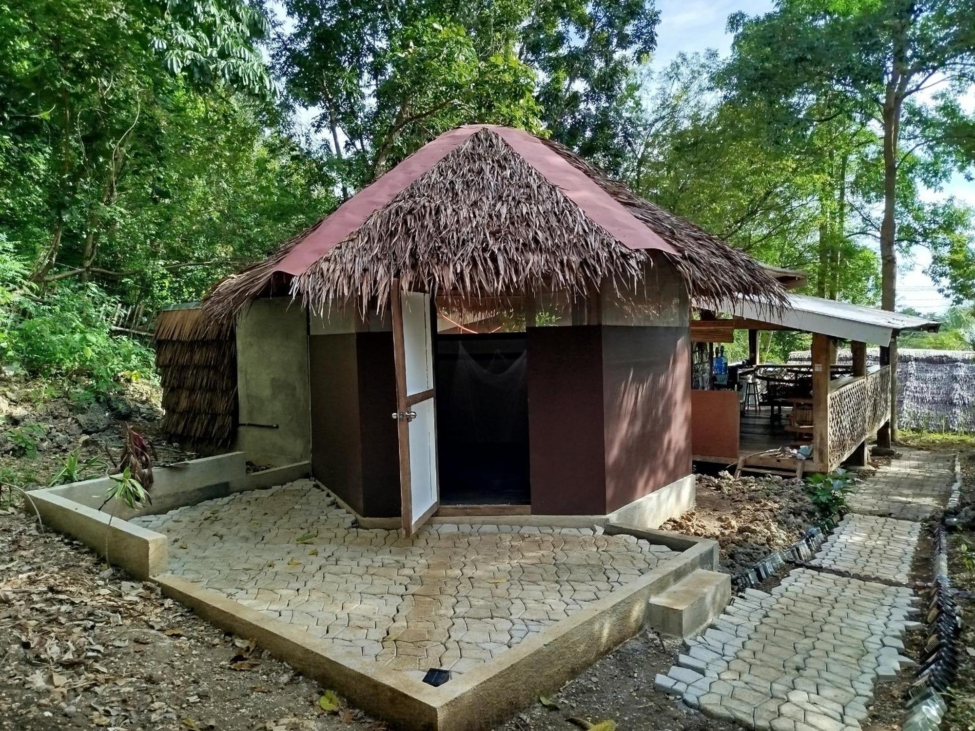 Little Nomads Eco-Guesthouse シキホール エクステリア 写真